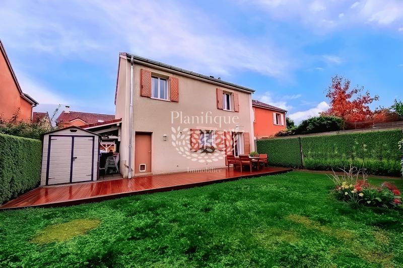 Maison - 96 m² - 5 pièces