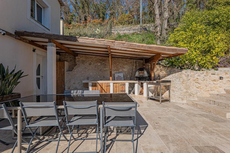 Maison - 98 m² - 4 pièces