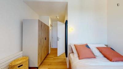 Chambre - 13 m² - 19 pièces