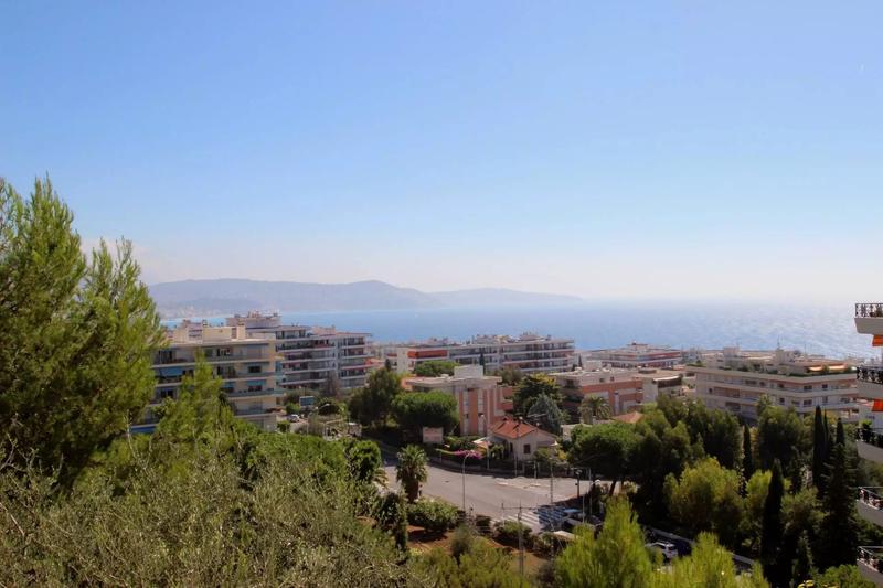 Appartement - 80 m² - 3 pièces