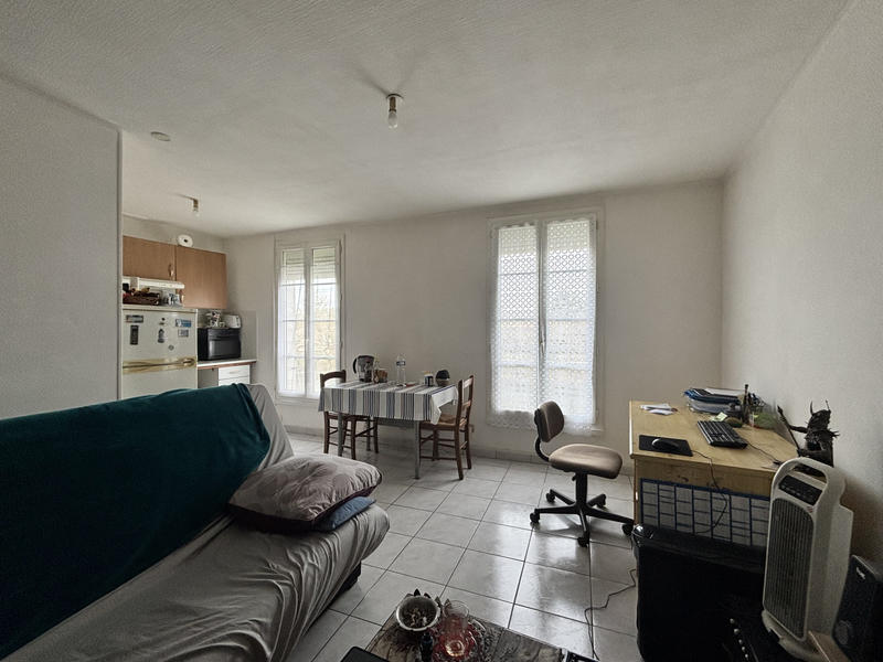 Appartement - 102 m² - 10 pièces