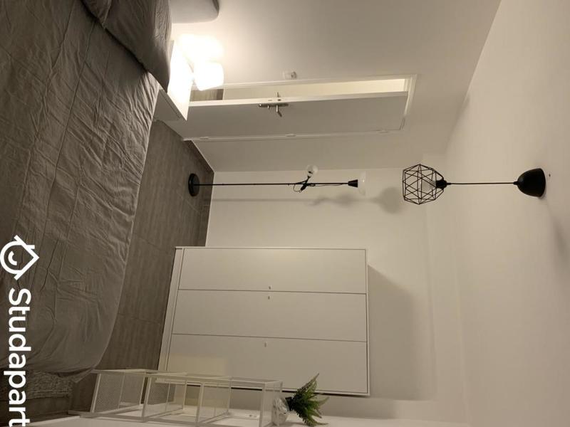 Chambre - 14 m² - 1 pièce