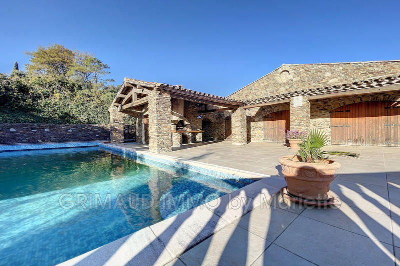 Maison - 498 m² - 10 pièces