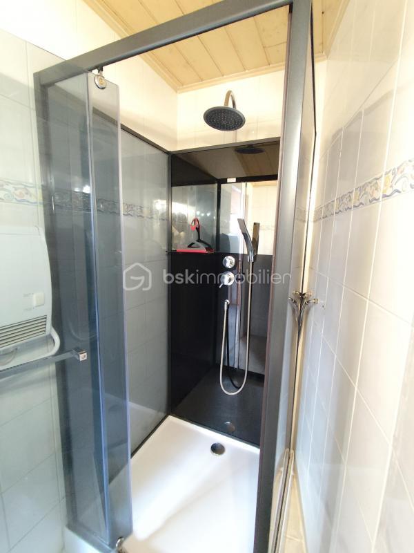 Maison jumelée - 107 m² - 4 pièces