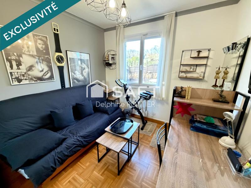 Maison - 275 m² - 11 pièces