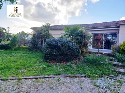 Maison - 128 m² - 7 pièces