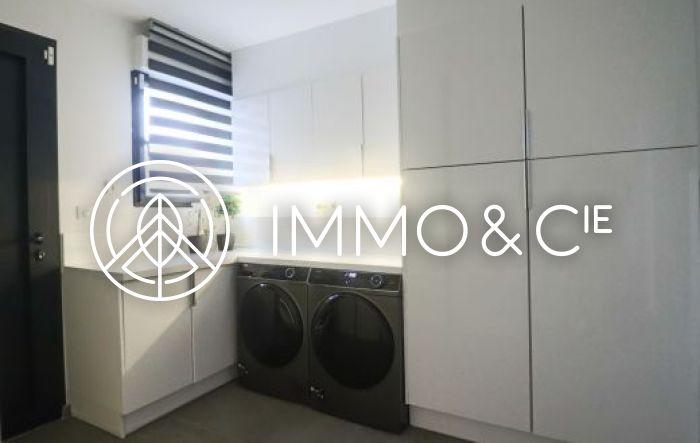 Maison - 260 m² - 6 pièces