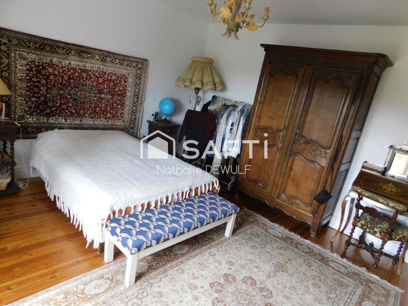 Maison - 340 m² - 8 pièces