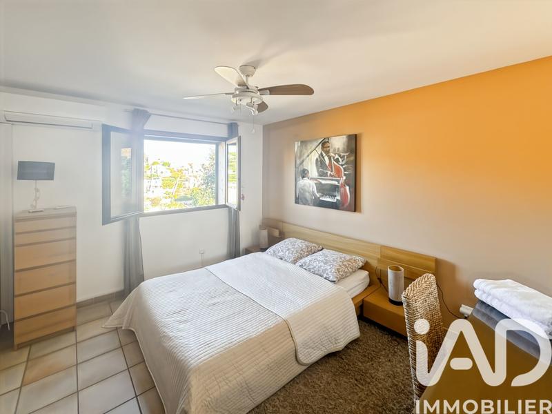 Maison - 225 m² - 7 pièces