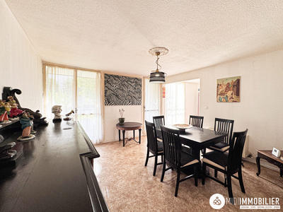 Appartement - 90 m² - 4 pièces