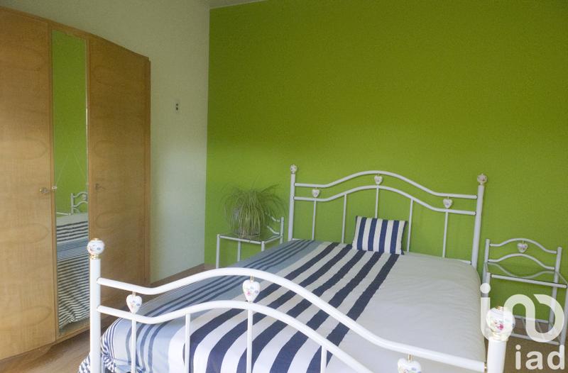 Maison - 219 m² - 9 pièces