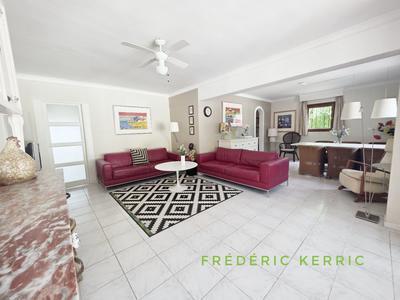 Maison - 176 m² - 6 pièces