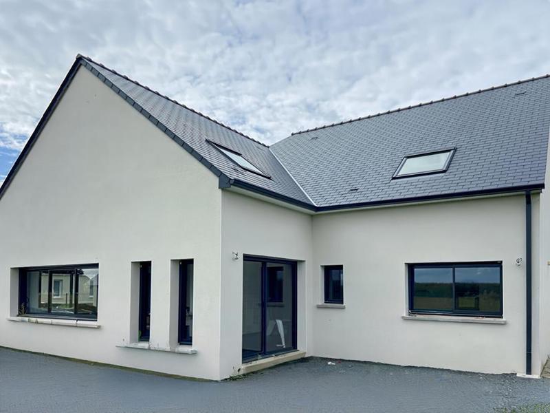 Maison - 210 m² - 6 pièces