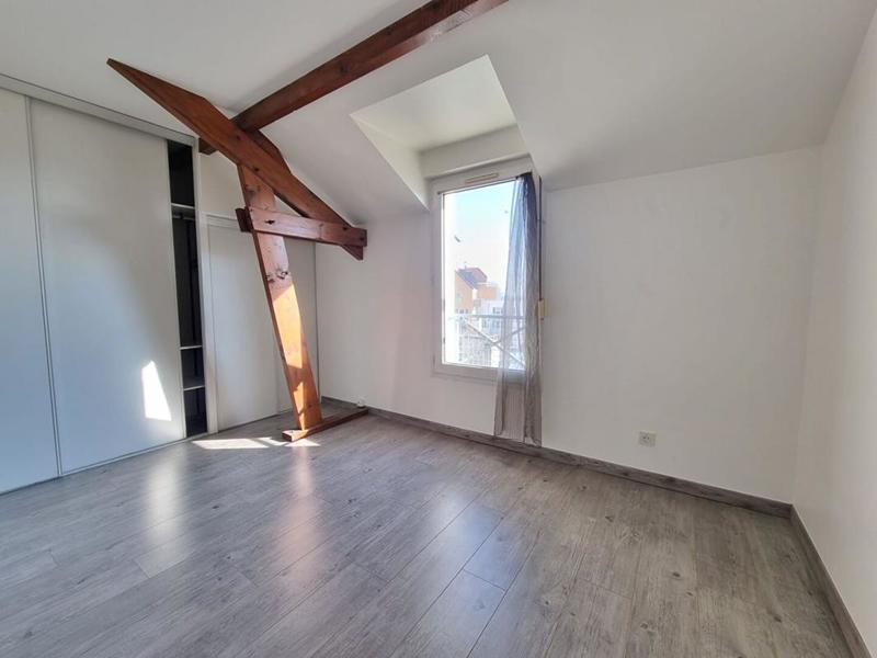 Appartement - 97 m² - 3 pièces