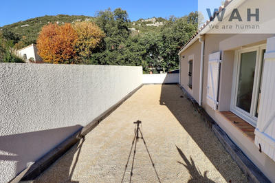 Maison - 105 m² - 4 pièces