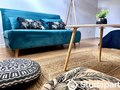 Chambre - 17 m² - 1 pièce