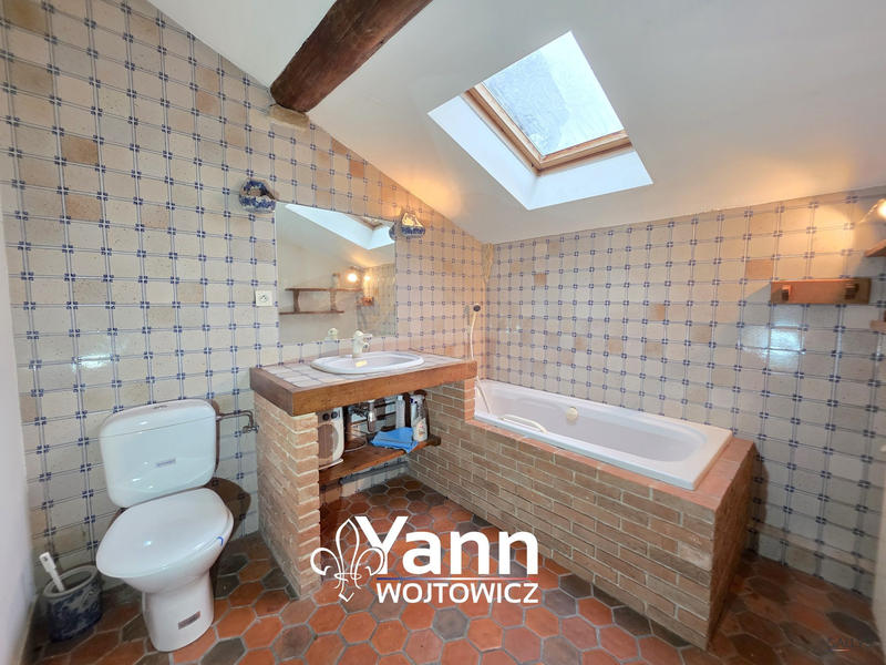 Maison - 270 m² - 7 pièces