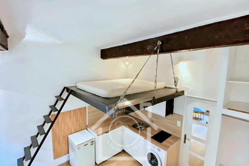 Studio - 25 m² - 1 pièce