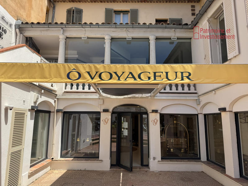 Fonds de commerce - Local commercial - 117 m²