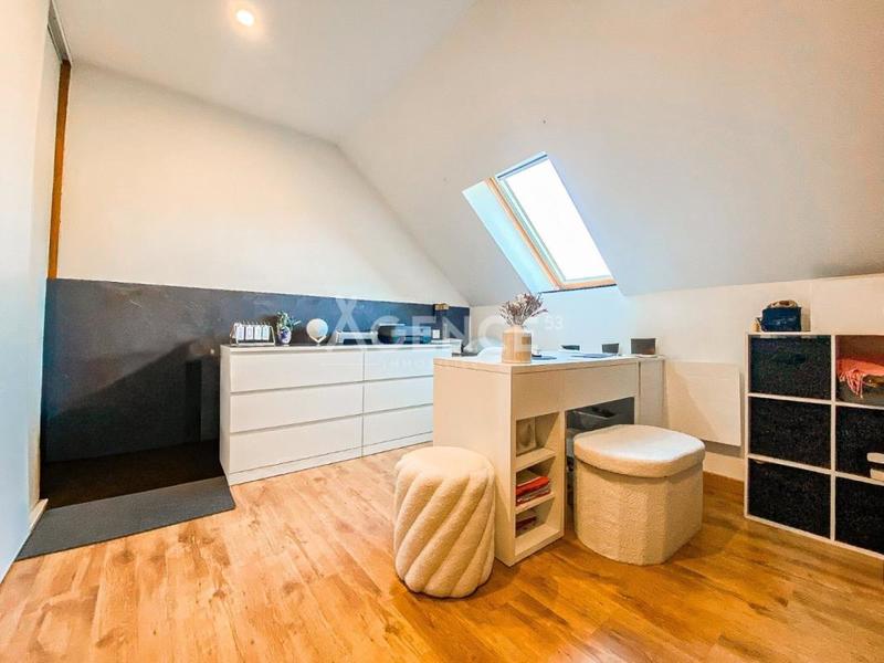 Maison - 104 m² - 4 pièces