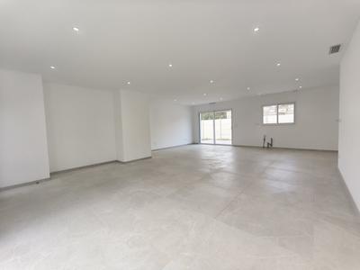 Maison - 111 m² - 5 pièces