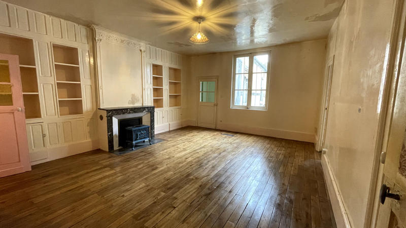 Maison bourgeoise - 202 m² - 12 pièces