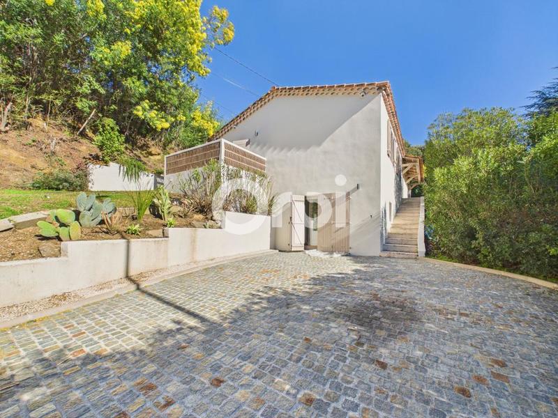 Villa - 150 m² - 4 pièces