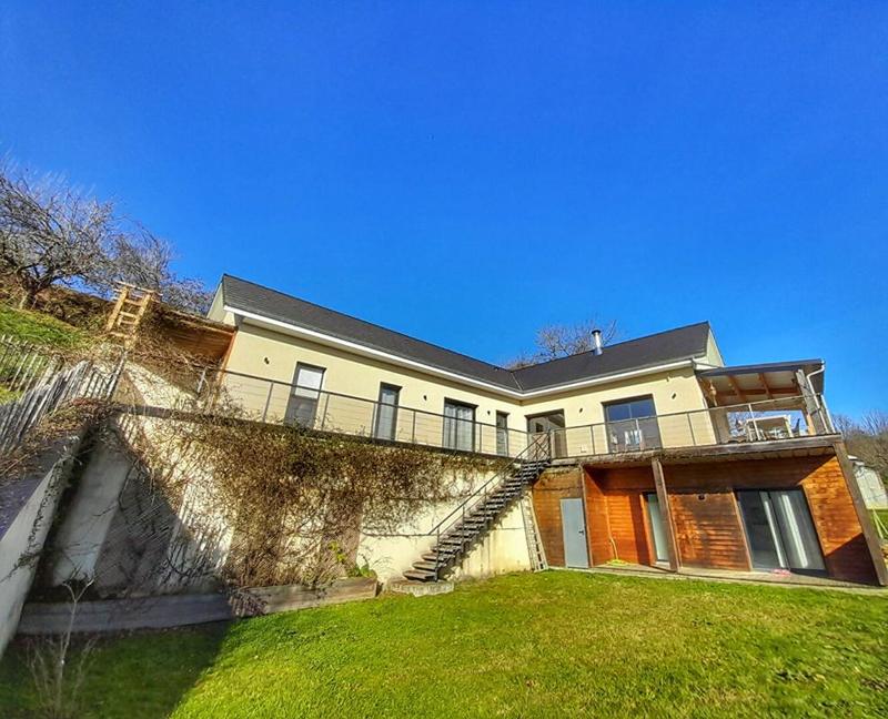 Maison - 160 m² - 6 pièces