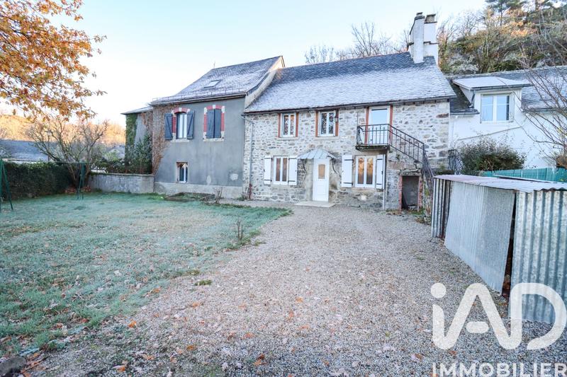 Maison - 96 m² - 5 pièces