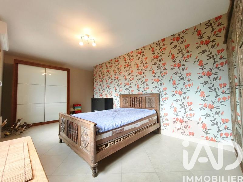 Maison - 178 m² - 5 pièces