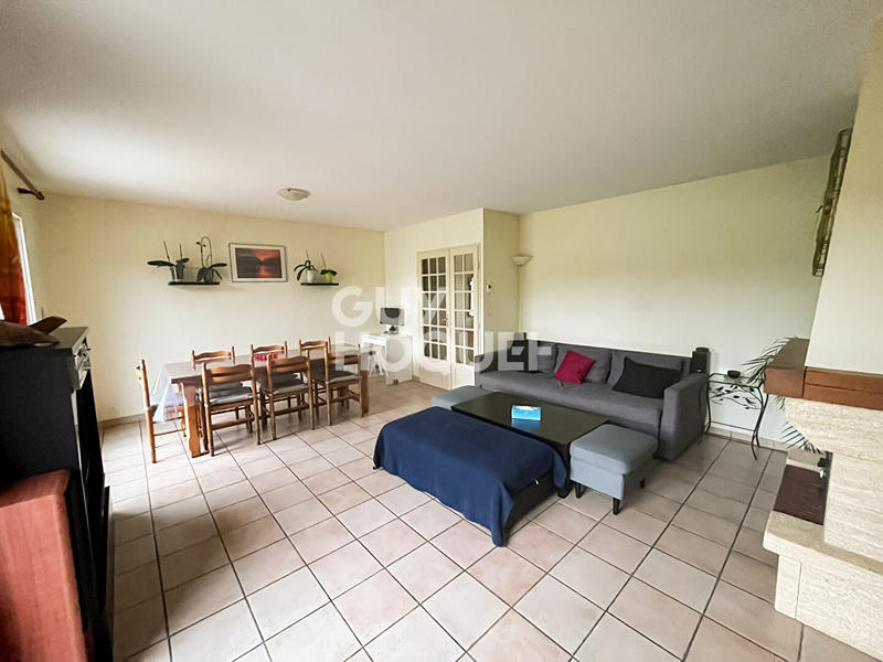 Maison - 90 m² - 5 pièces