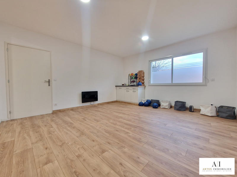 Local d'activités - 125 m² - 4 pièces