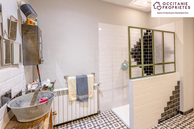 Maison de maîtres - 452 m² - 11 pièces