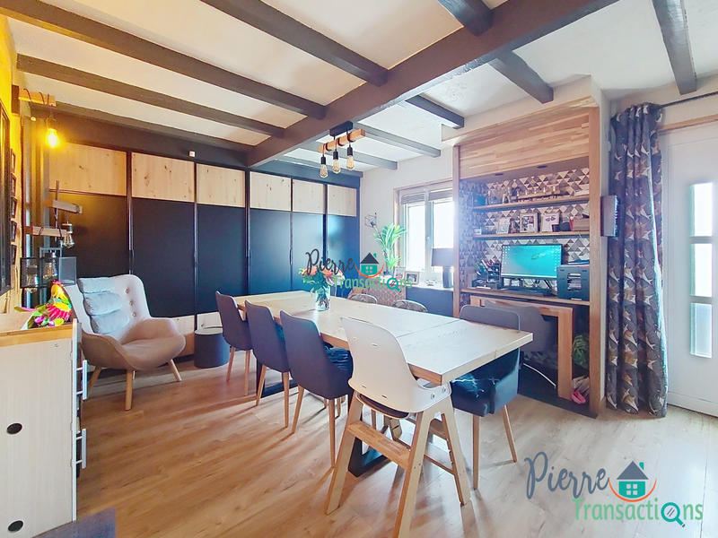 Maison - 112 m² - 7 pièces