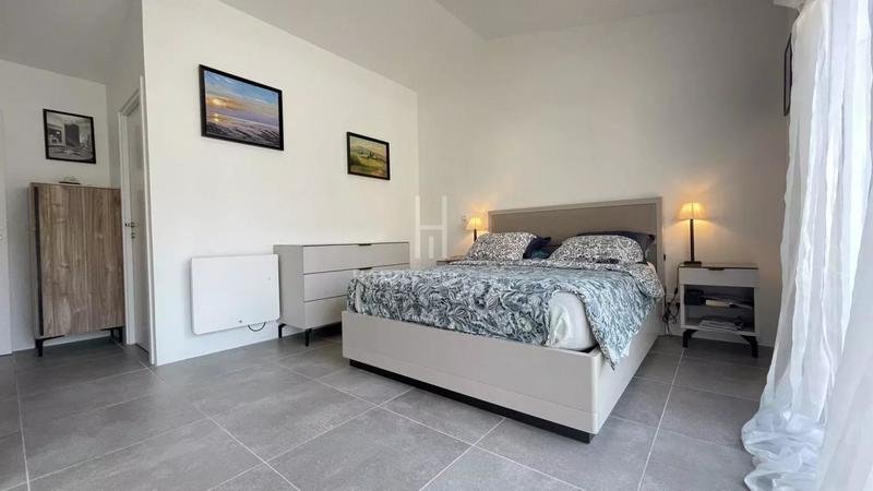 Villa - 170 m² - 6 pièces