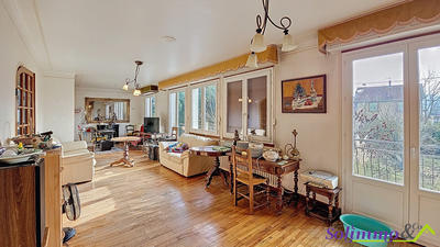 Maison - 152 m² - 7 pièces