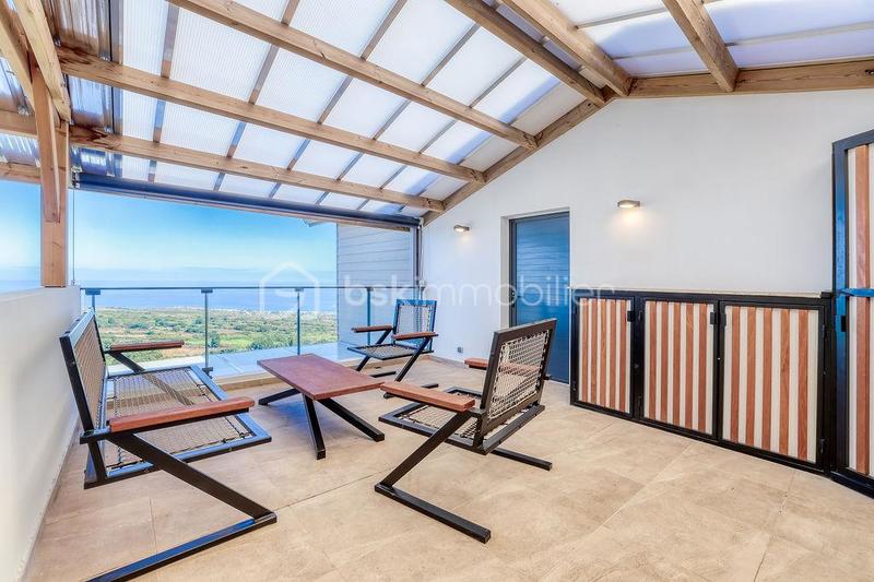 Maison d'architecte - 139 m² - 5 pièces