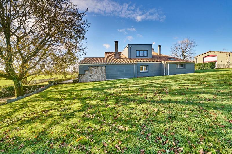 Maison - 189 m² - 6 pièces