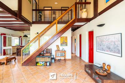 Villa - 153 m² - 5 pièces
