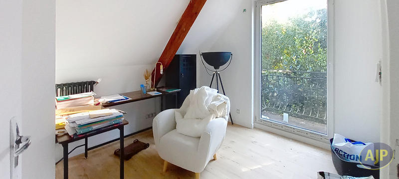 Maison - 160 m² - 8 pièces