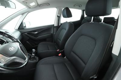 Hyundai ix20 1.6 Blue Drive Intuitive 125 ch