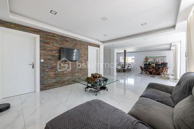 Maison de maîtres - 364 m² - 8 pièces