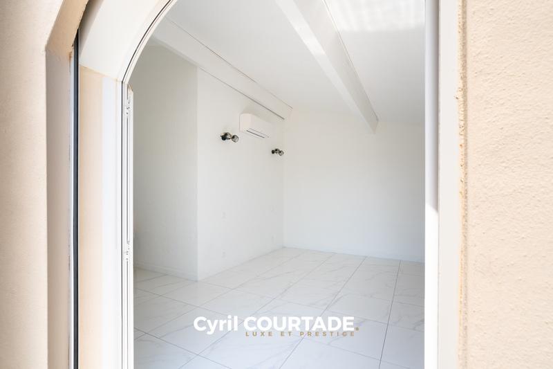 Villa - 245 m² - 7 pièces