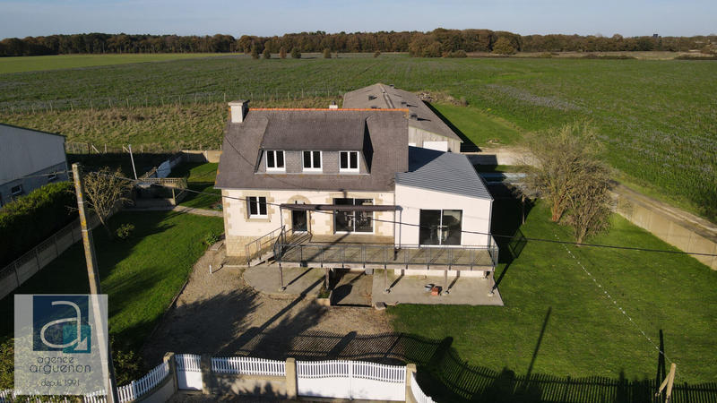 Maison - 140 m² - 7 pièces