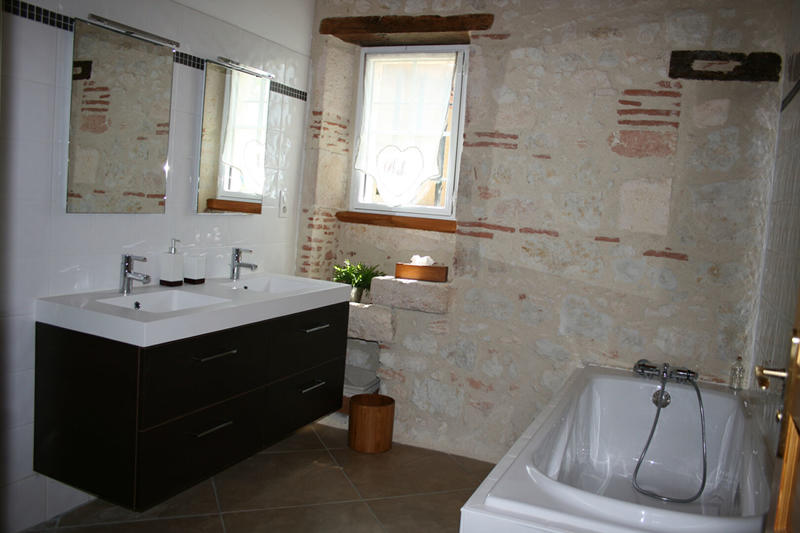 Maison - 500 m² - 12 pièces