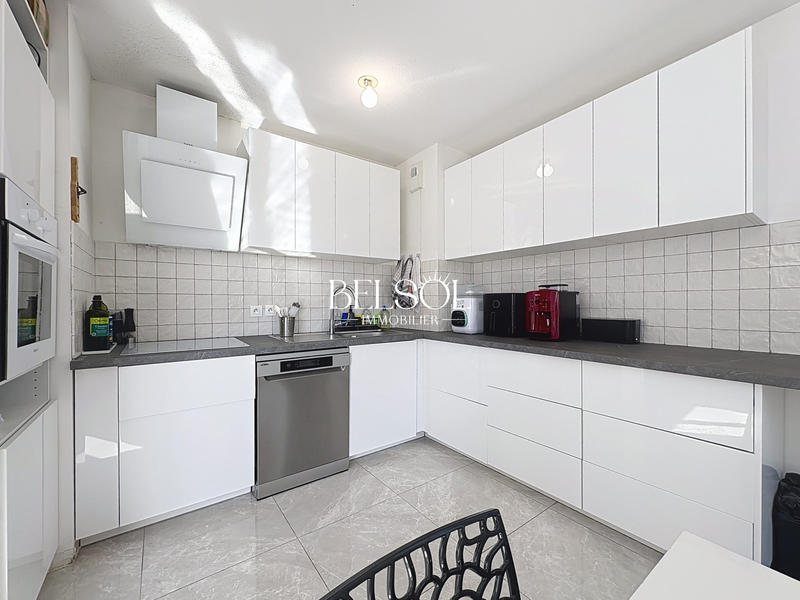 Appartement - 83 m² - 4 pièces