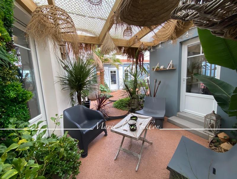 Maison - 174 m² - 6 pièces