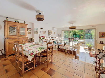 Villa - 90 m² - 4 pièces