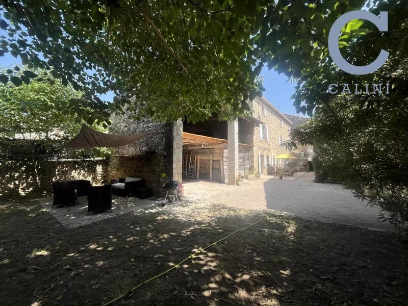 Maison de village - 195 m² - 7 pièces