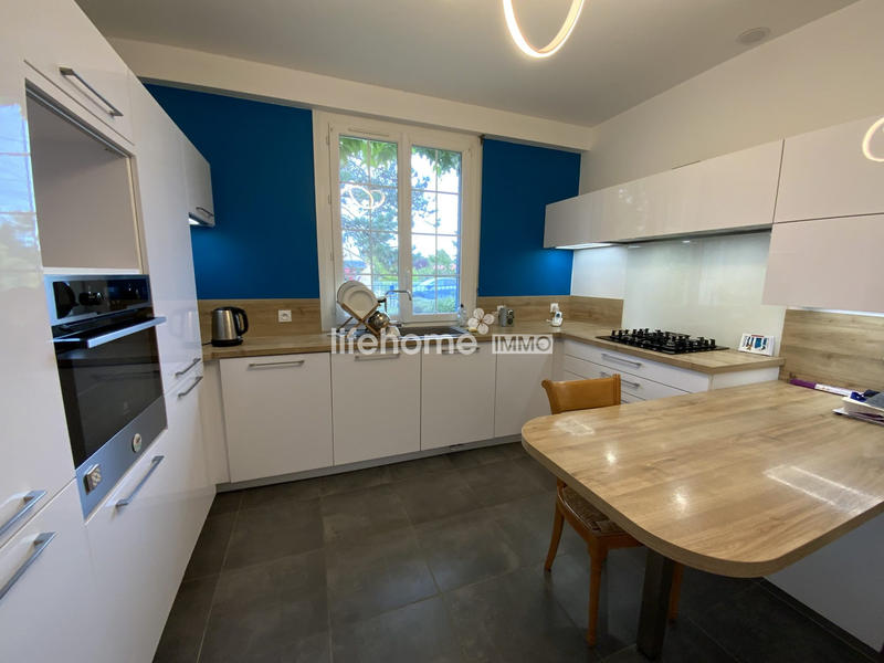 Maison - 180 m² - 6 pièces